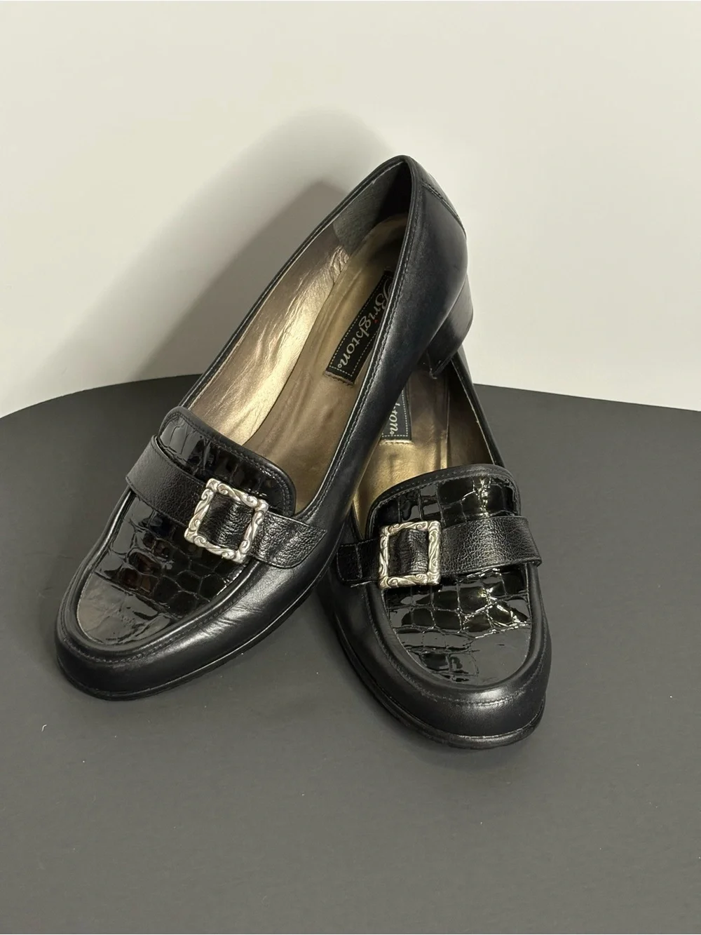 Brighton Black Leather Croc Embossed Loafer Pumps Silver Buckle
